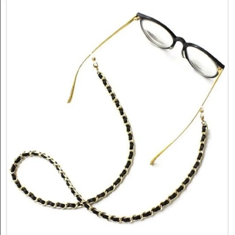BOUTIQUE CHAIN LINK EYEWEAR FACE HOLDER